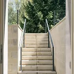 Cute Designer Little Near Castle! Backyard! *